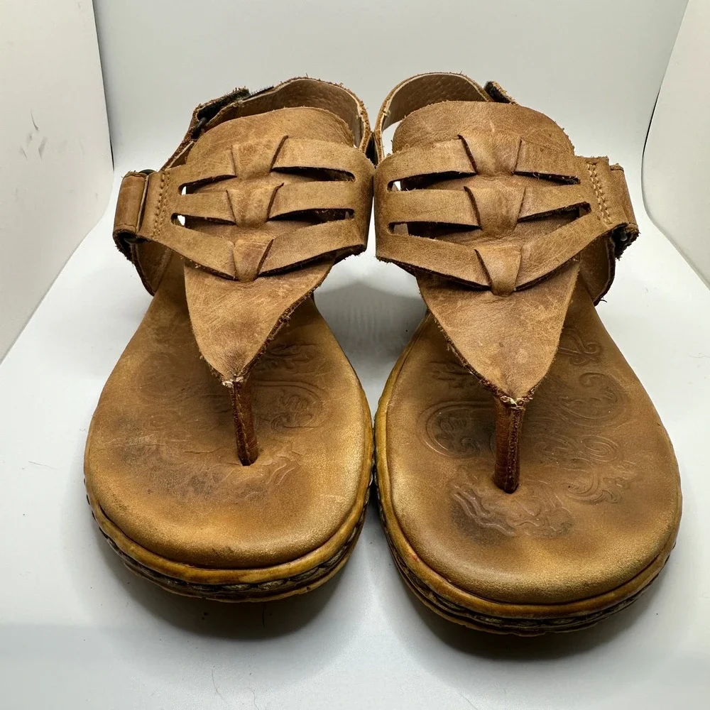 Born Womens Tan Leather Woven T-Strap Wedge Thong Sandals Size 7 M/W D60516